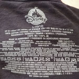 Disney Shirts & Tops - 5/$20 in bundle Minnie black & red glitter t-shirt Disney Shirts & Tops - 5/$20 in bundle Minnie black & red glitter t-shirt
